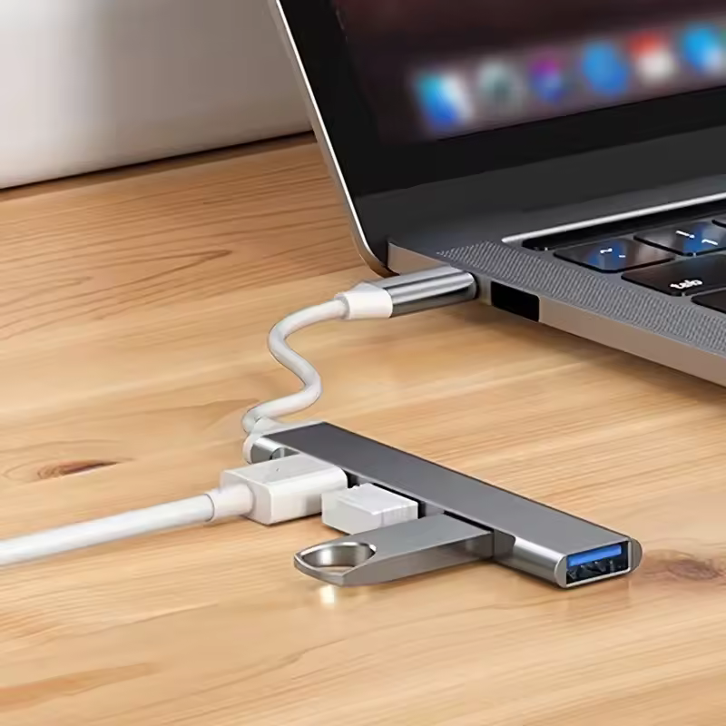 4-port multi-splitter USB-C hub adapter